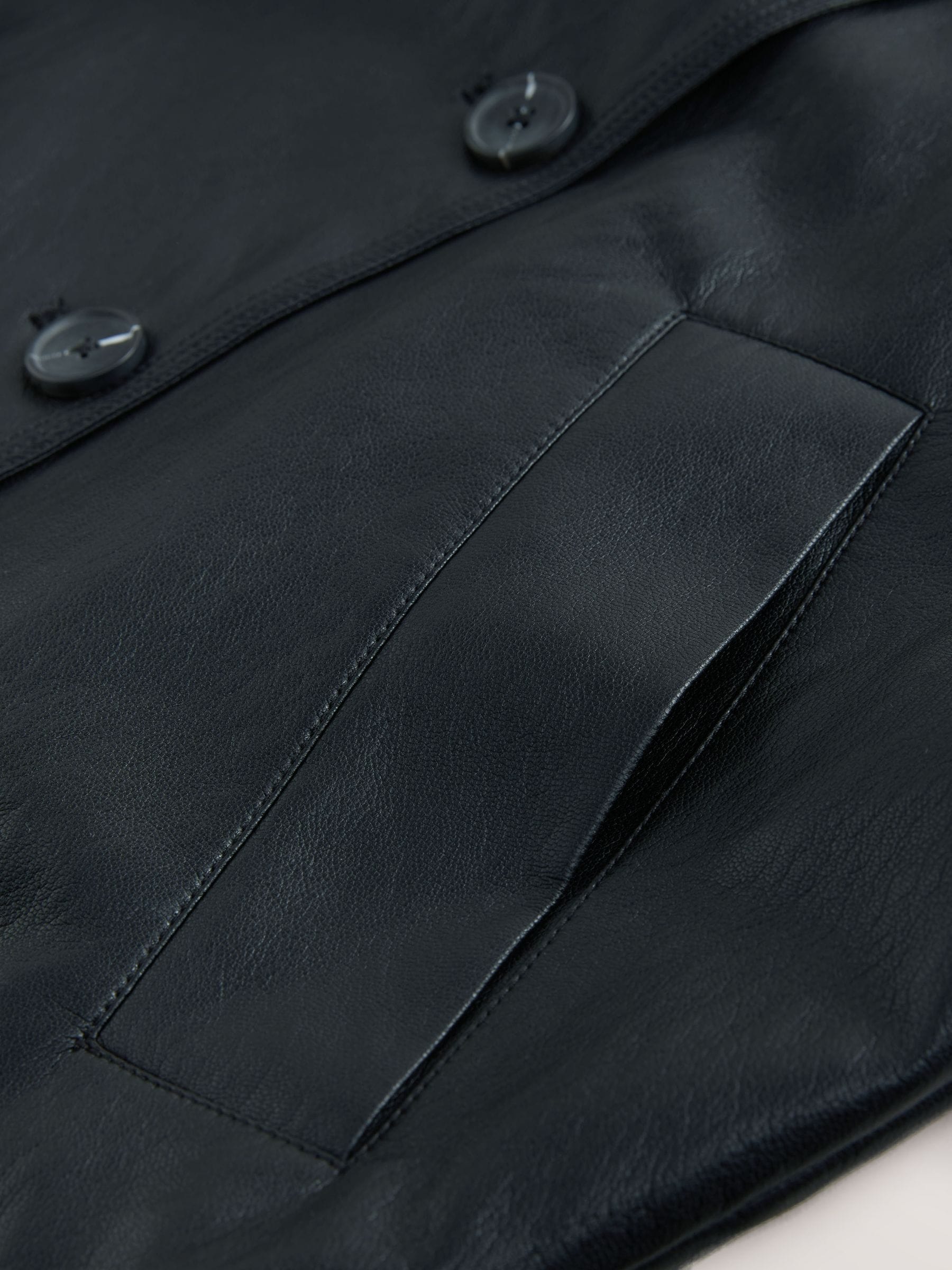 Zwart - Nothing Ordinary Faux Leather Short Trench Jacket