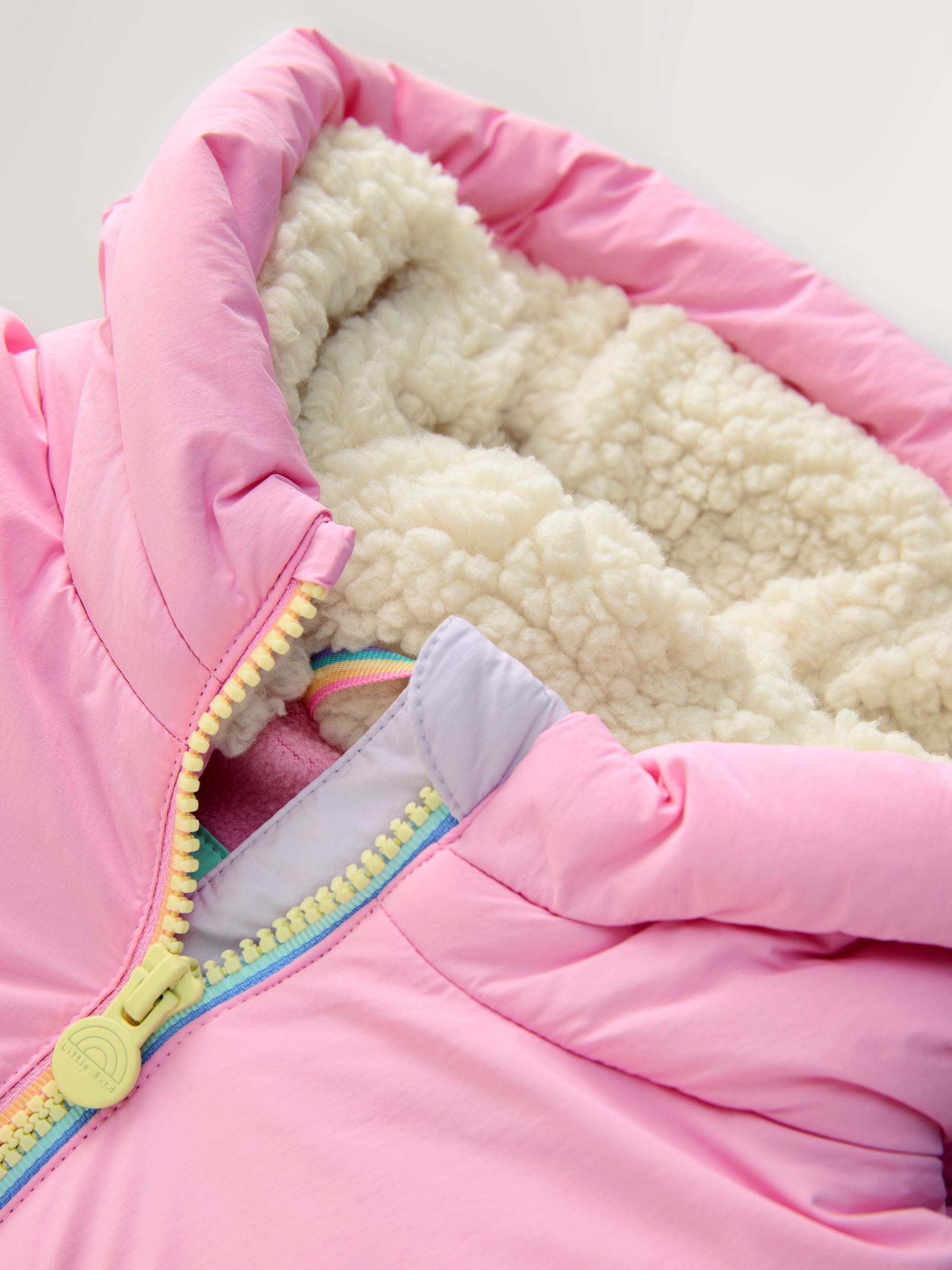 Little Bird by Jools Oliver regenbestendig sneeuwpak met pastelkleurige regenboogvlakken