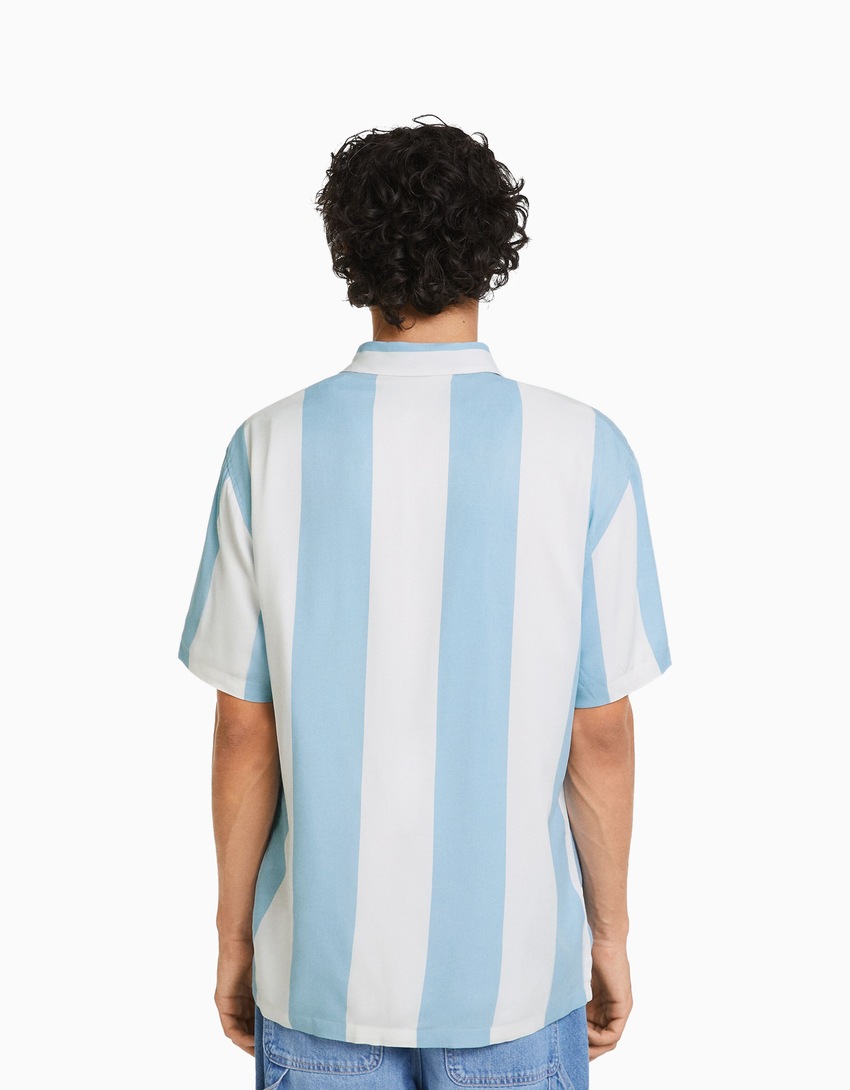 Camisa de sarja listrada de manga curta
