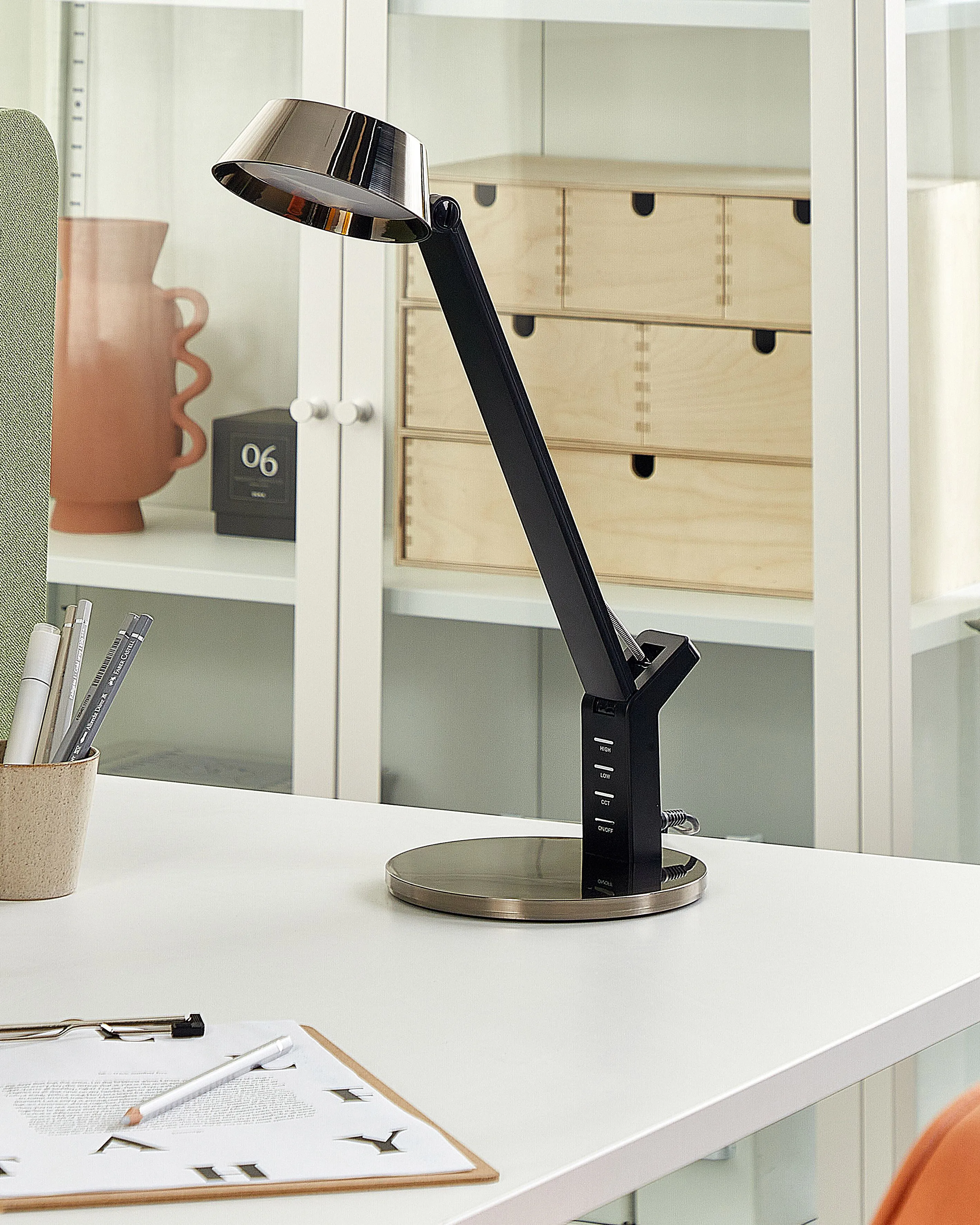 LED bureaulamp CHAMAELEON met USB-poort Metaal Messing
