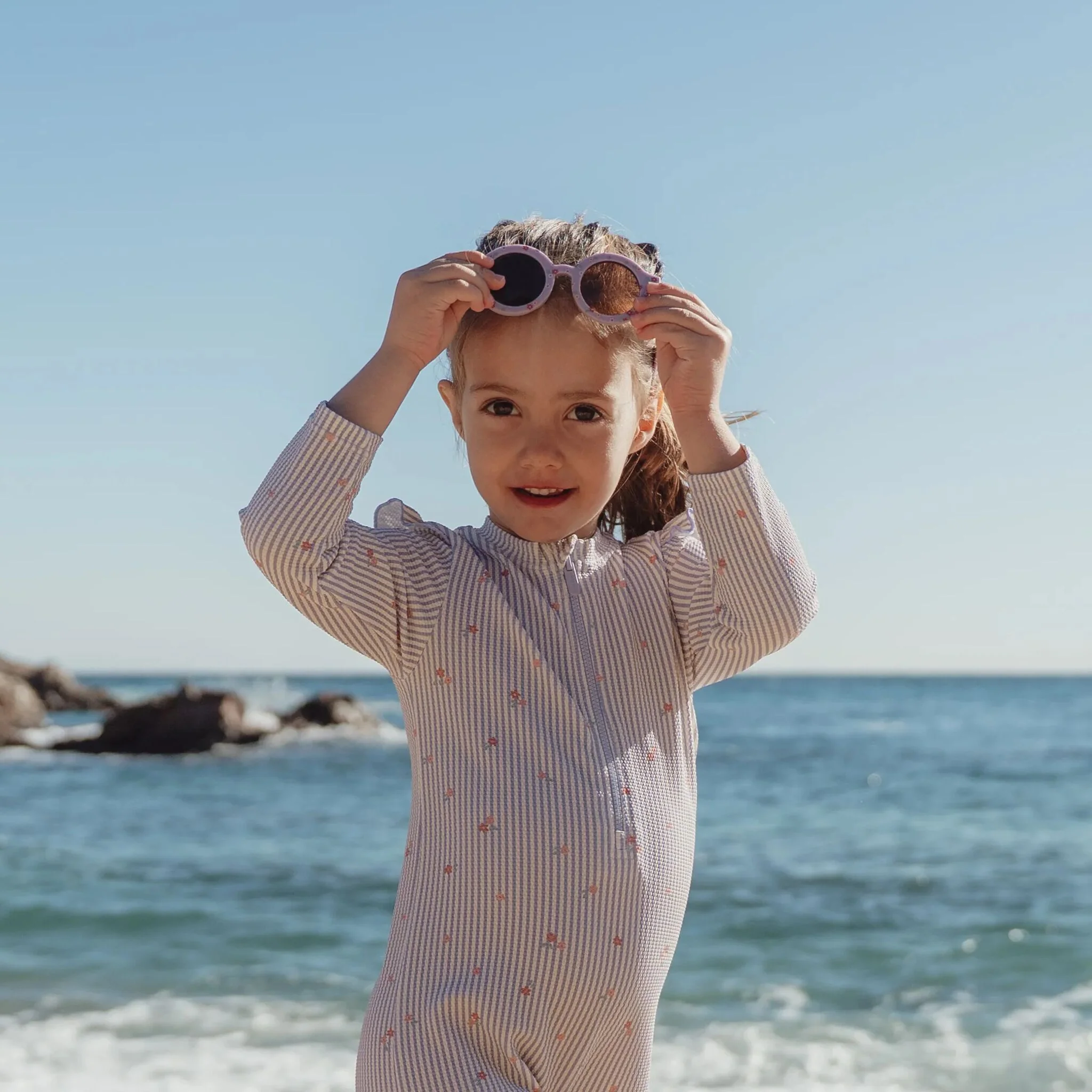 Paarse kinderzonnebril – Comfortabel, licht & UV-bescherming