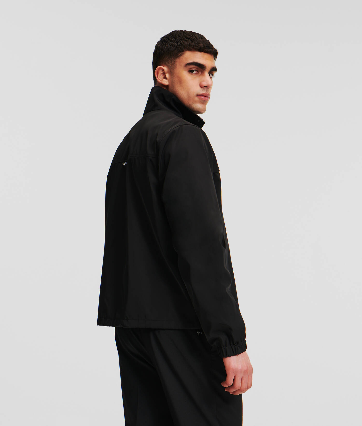 VESTE IMPERMÉABLE
