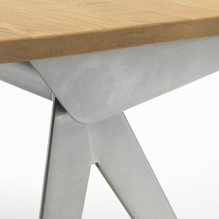 Vitra - Compas Direction Tisch, Eiche natur/ schwarz