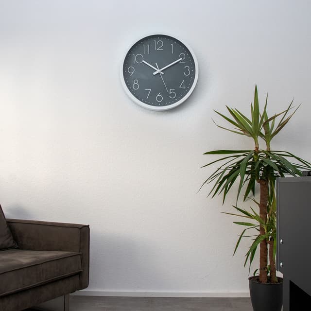 Vægur i30,5 cm diameter Ur (hvid