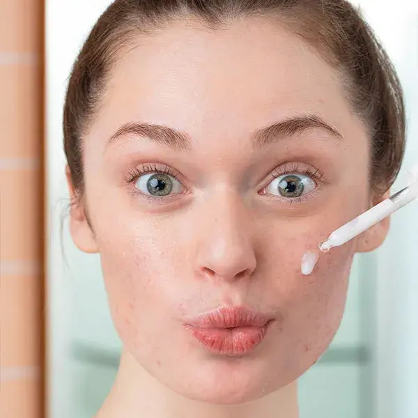 Ampola SVR SEBIACLEAR FLASH Anti-imperfeições Anti-vermelhidão Suavizante 30ml