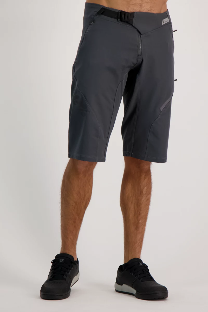 100 PERCENT Airmatic Herren Short