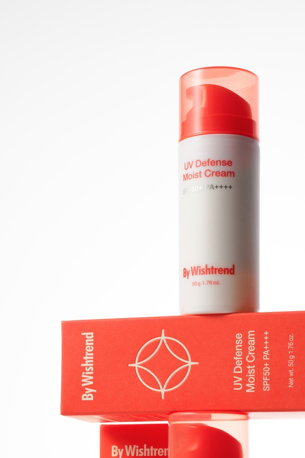 By Wishtrend UV Defense Moist Cream 50g