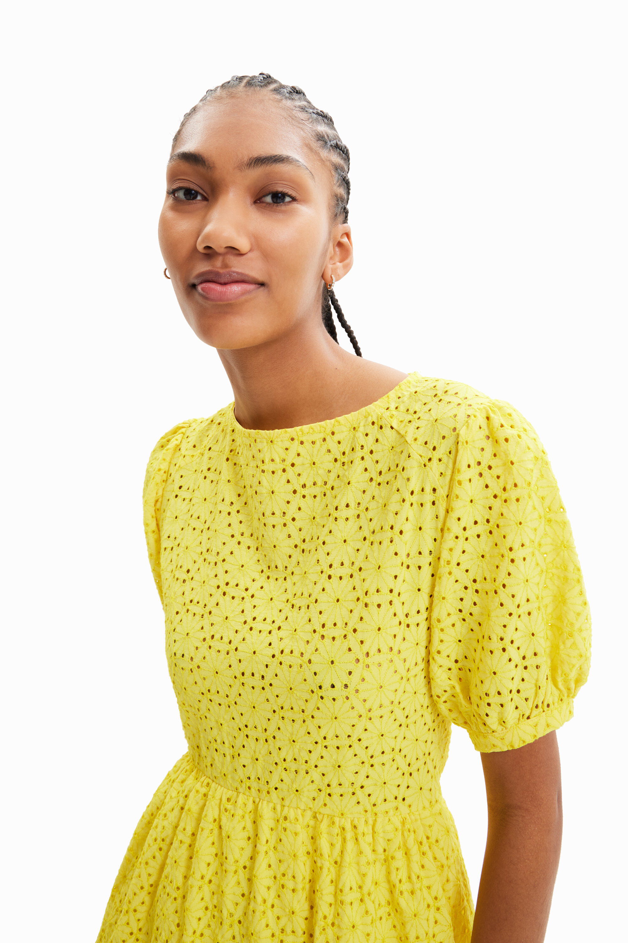Robe courte broderie suisse