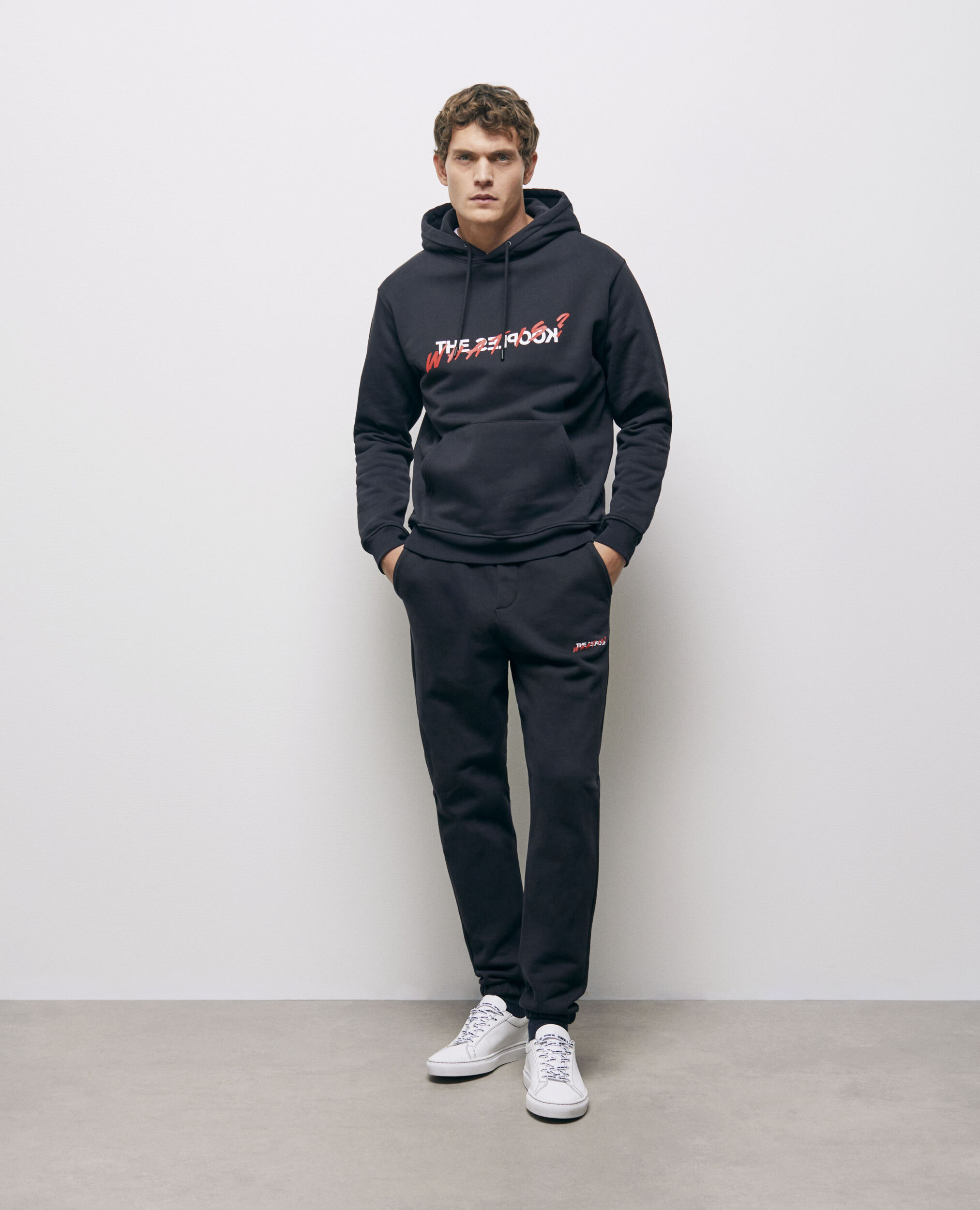 Sweat noir sérigraphie What is
