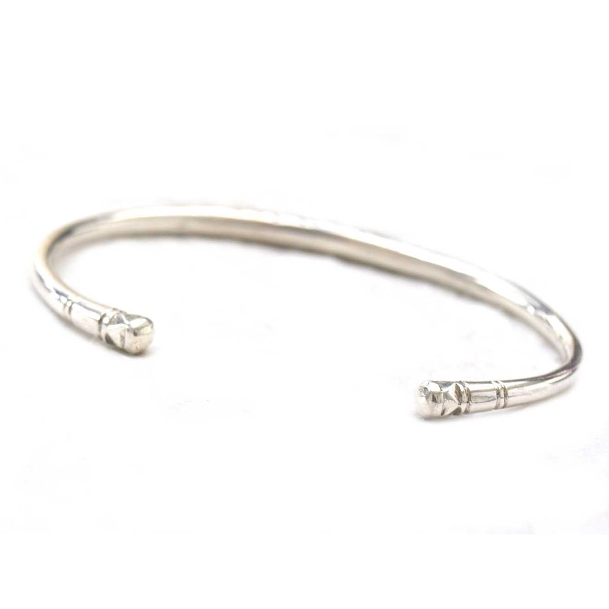 Bracelet rigide arrondi touareg argent