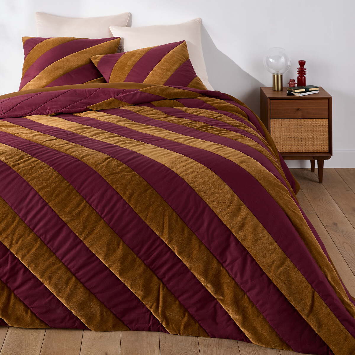LA REDOUTE INTERIEURS<br>Colcha acolchoada com listras, Odile