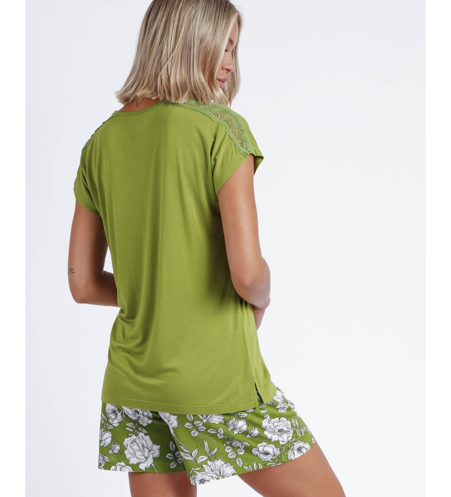Pijama verde com estampa floral azul marinho da Admas