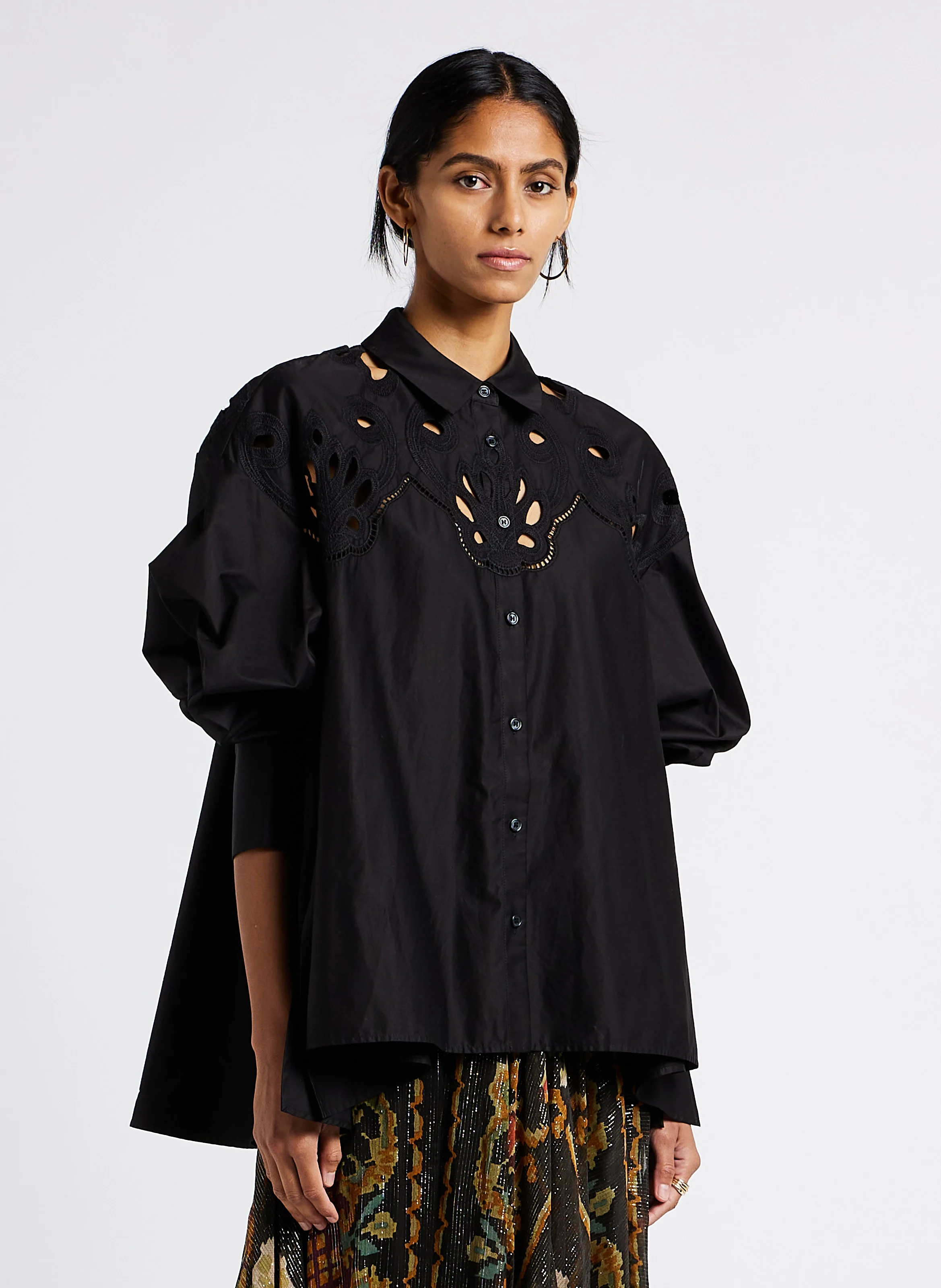 ROOTS - Blouse col classique ajourée en coton mélangé | Noir