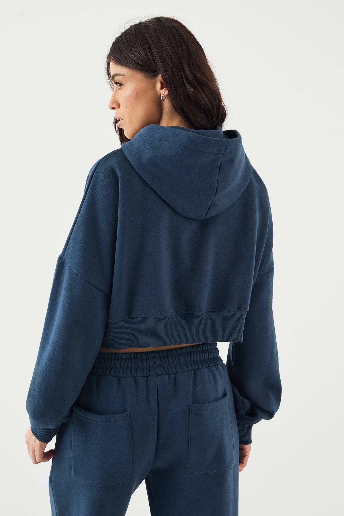 Sweat à Casynthétiqueche Zippé Court et Ample DSGN Studio