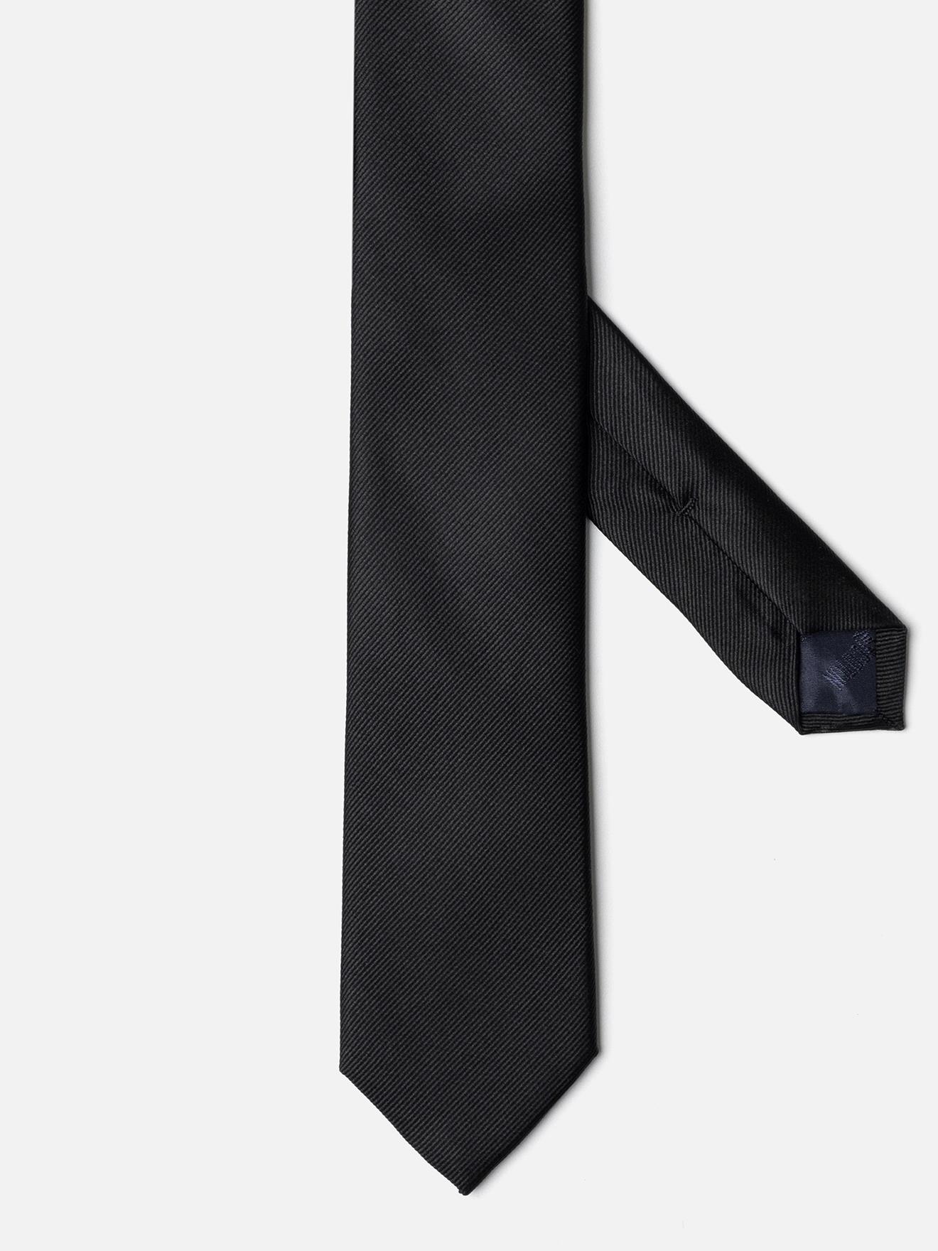 Cravate slim en soie sergée noire