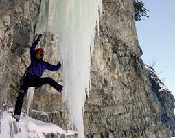 Eisklettern im Piztal als besondere Geschenkidee