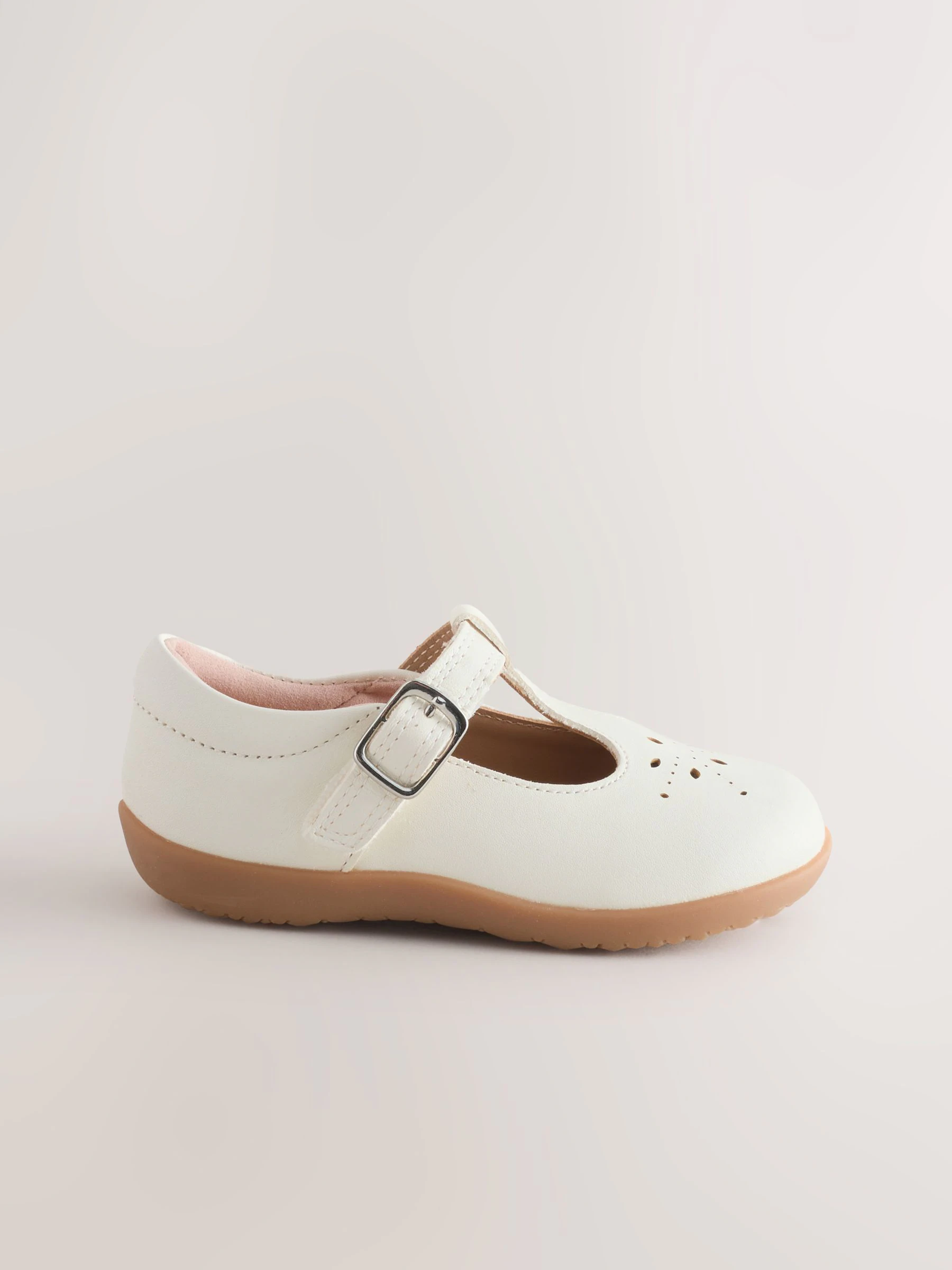 Wit leer - First Walker schoenen met klittenband en T-bandje