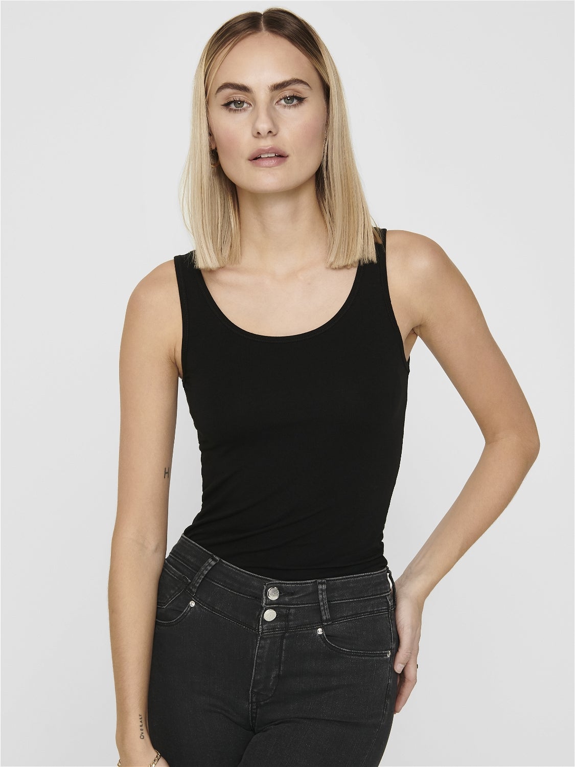 ONLLIVE Tanktop Black