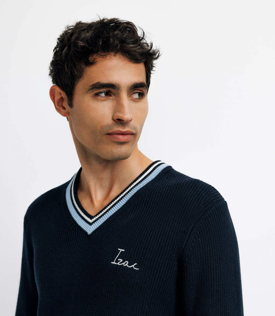 Pull col V brodé marine