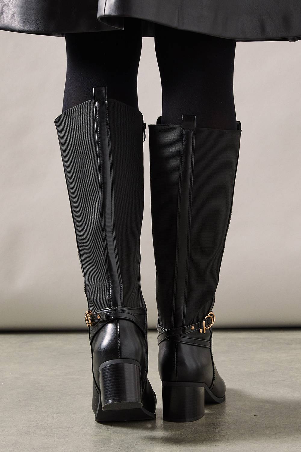 Wallis Bottes Hautes à Talon Bloc Moyen en synthétique Extensible Coupe Large Hills