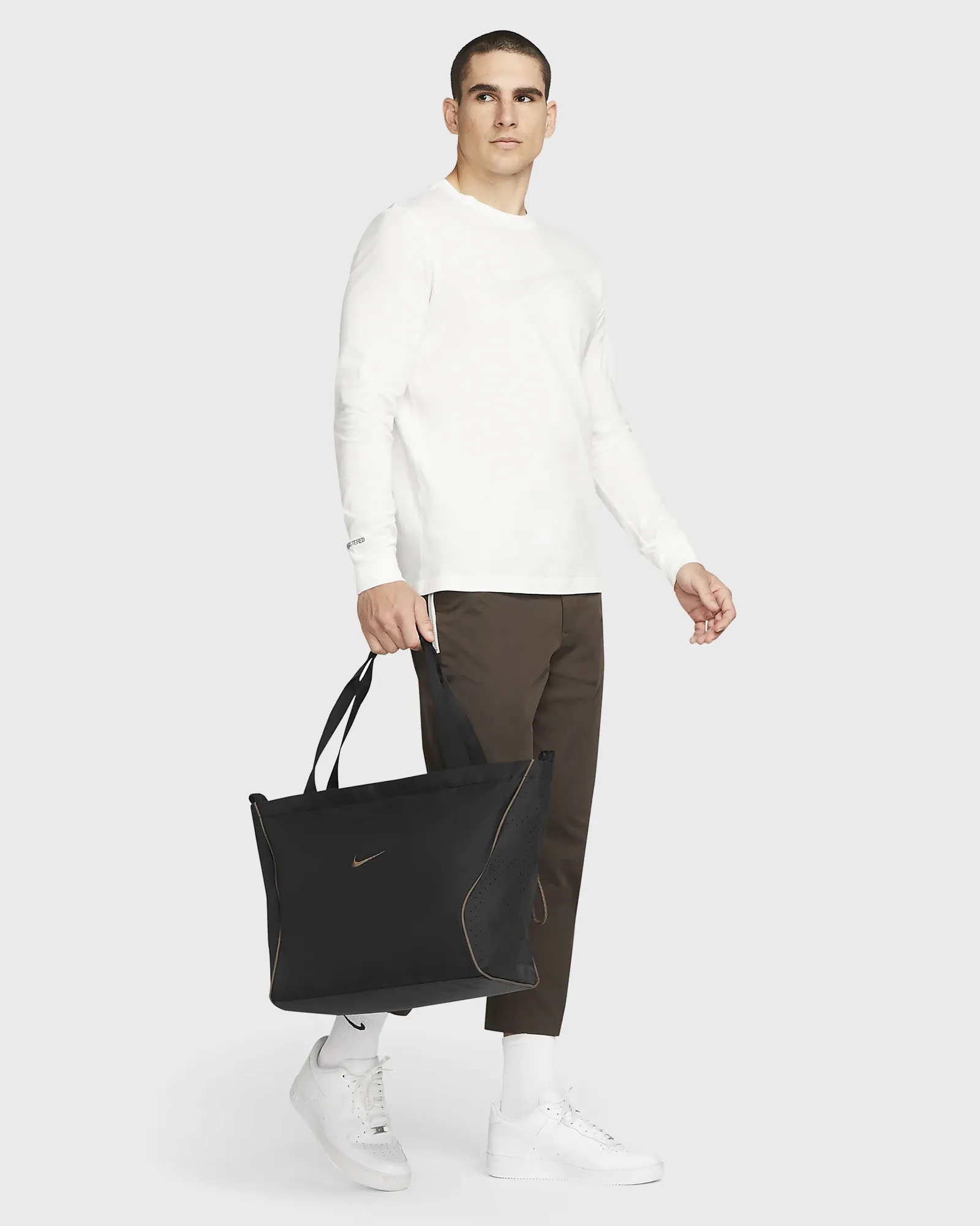 Nike Nike Sportswear Essentials Tote Bag (26L)