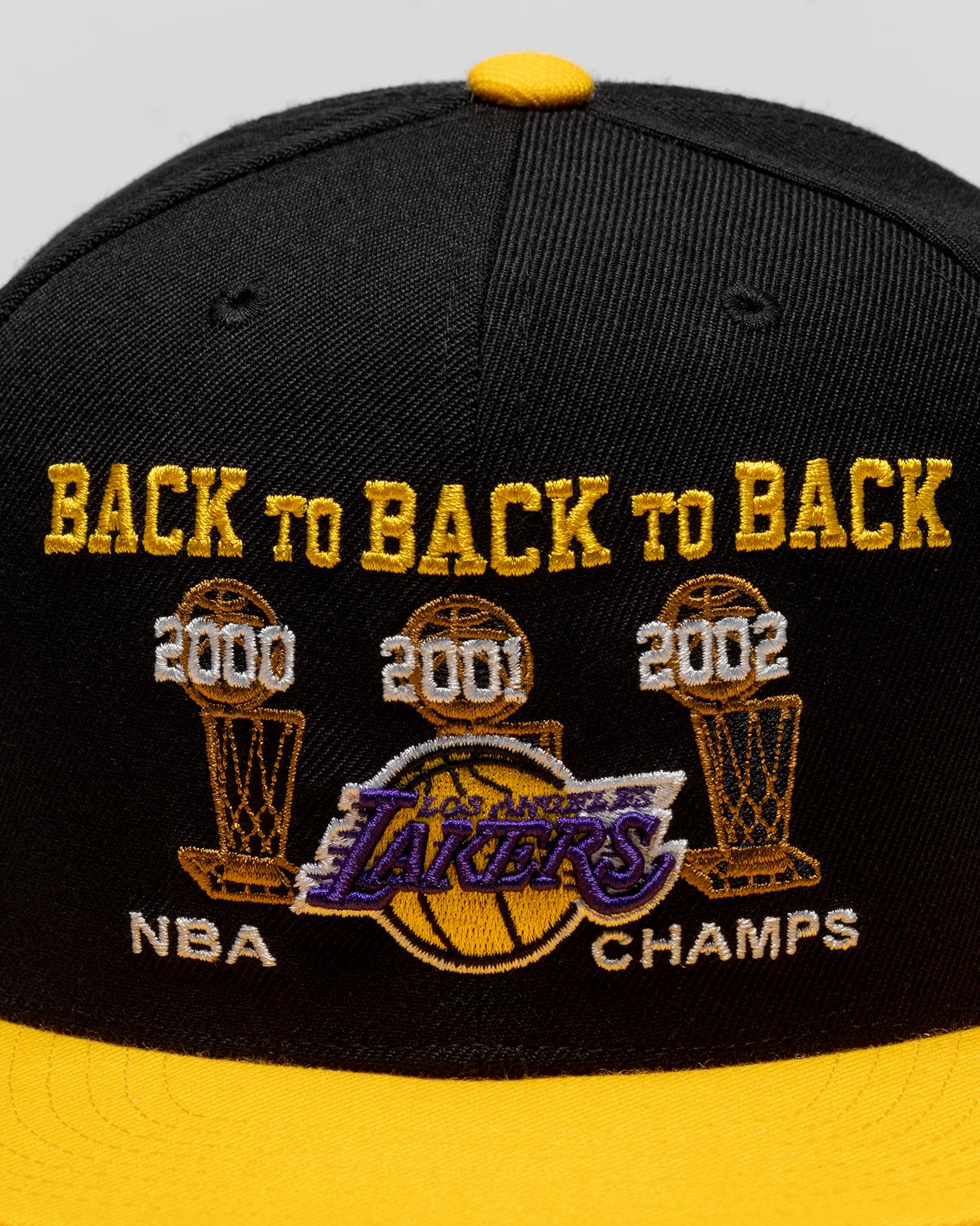 Mitchell & Ness NBA CHAMPS SNAPBACK CAP HWC Los Angeles Lakers 2000-03