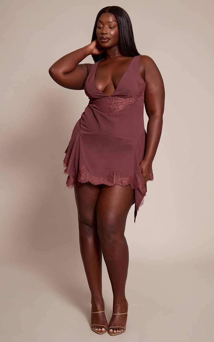 Dark Plum Robe Moulante Grande Taille À Décolleté Plongeant Et Bordure En Dentelle