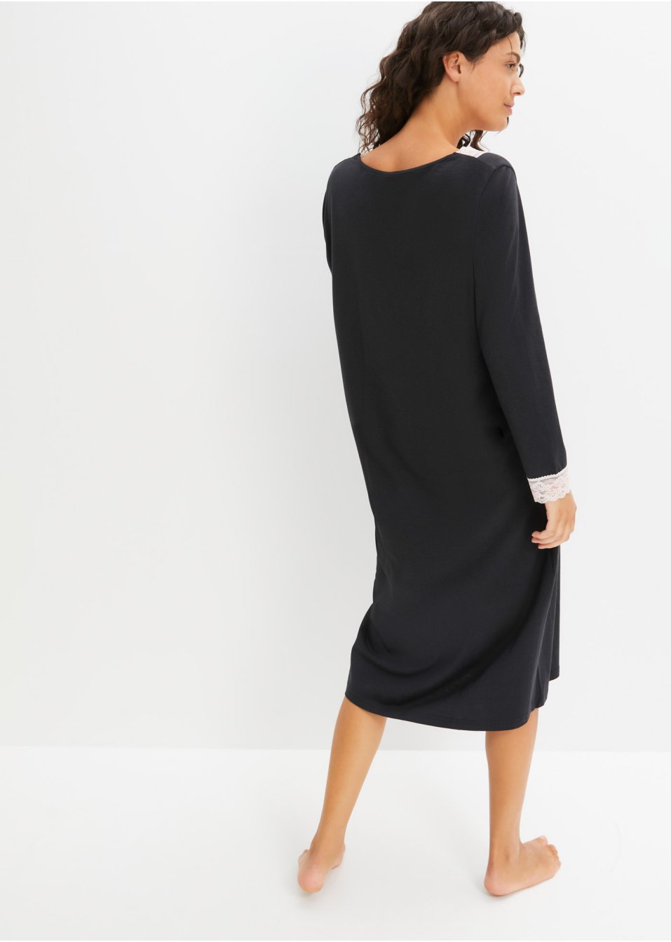 Chemise de nuit avec viscose et dentelle