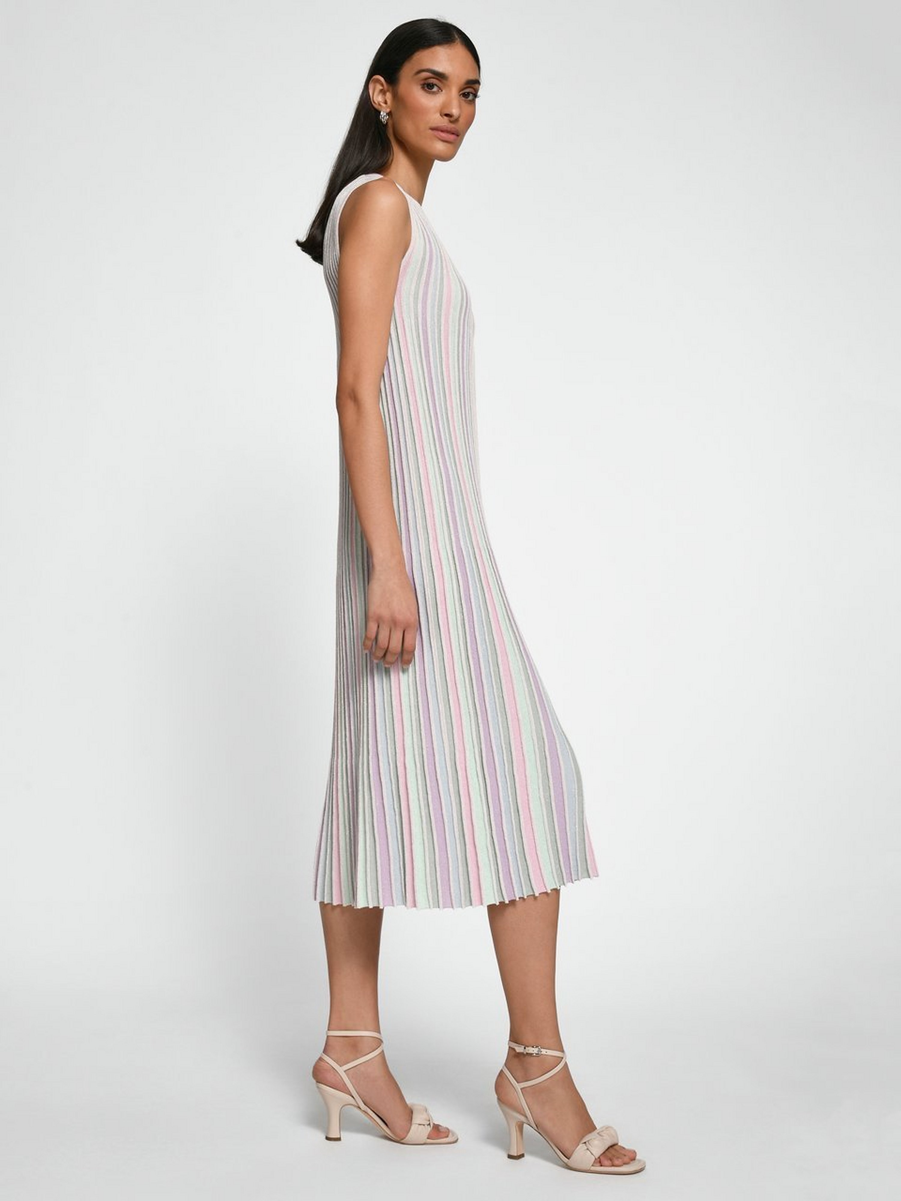 Ärmelloses Strickkleid