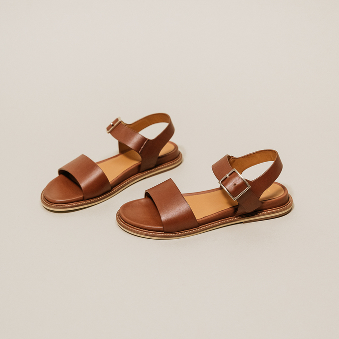 Sandales à brides et bouts ouverts  en cuir cognac