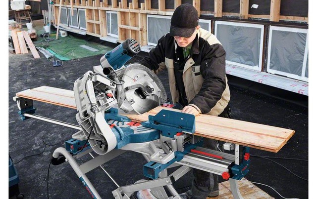Bosch Professional Kapp- und Gehrungssäge »GCM 12 GDL«