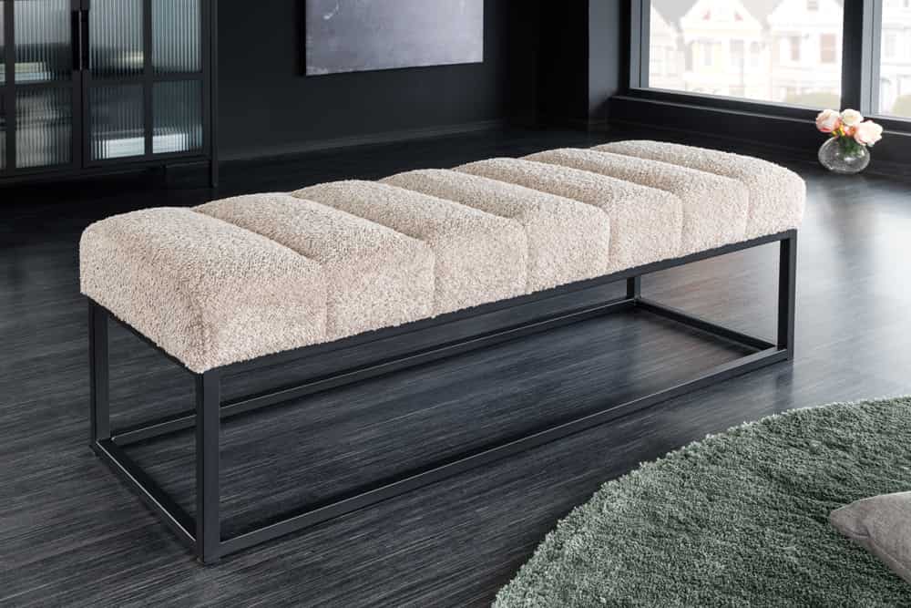 Design Sitzbank PETIT BEAUTÉ 110cm champagner greige Bouclé schwarzes Metallgestell