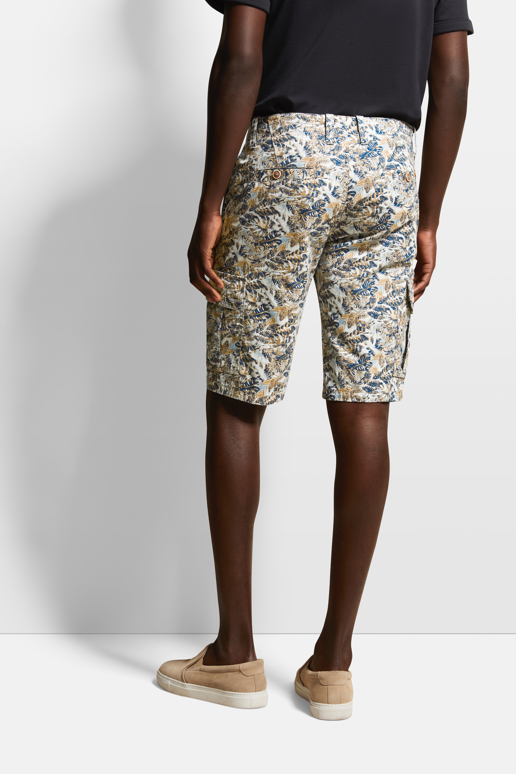 bugatti Bermudas  mit grafischem Allover-Print