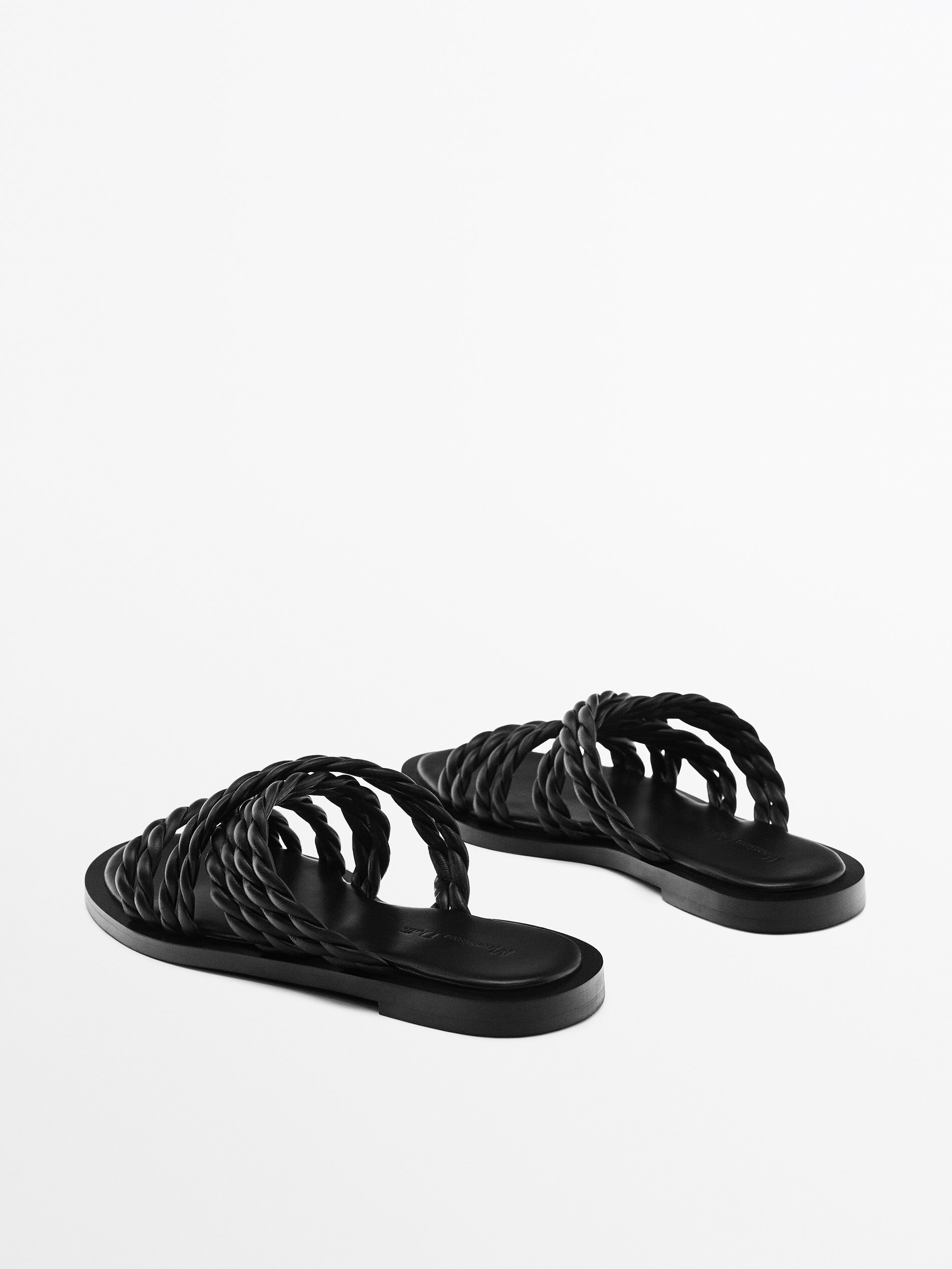 SANDÁLIA TUBULAR DE COURO - PRETA