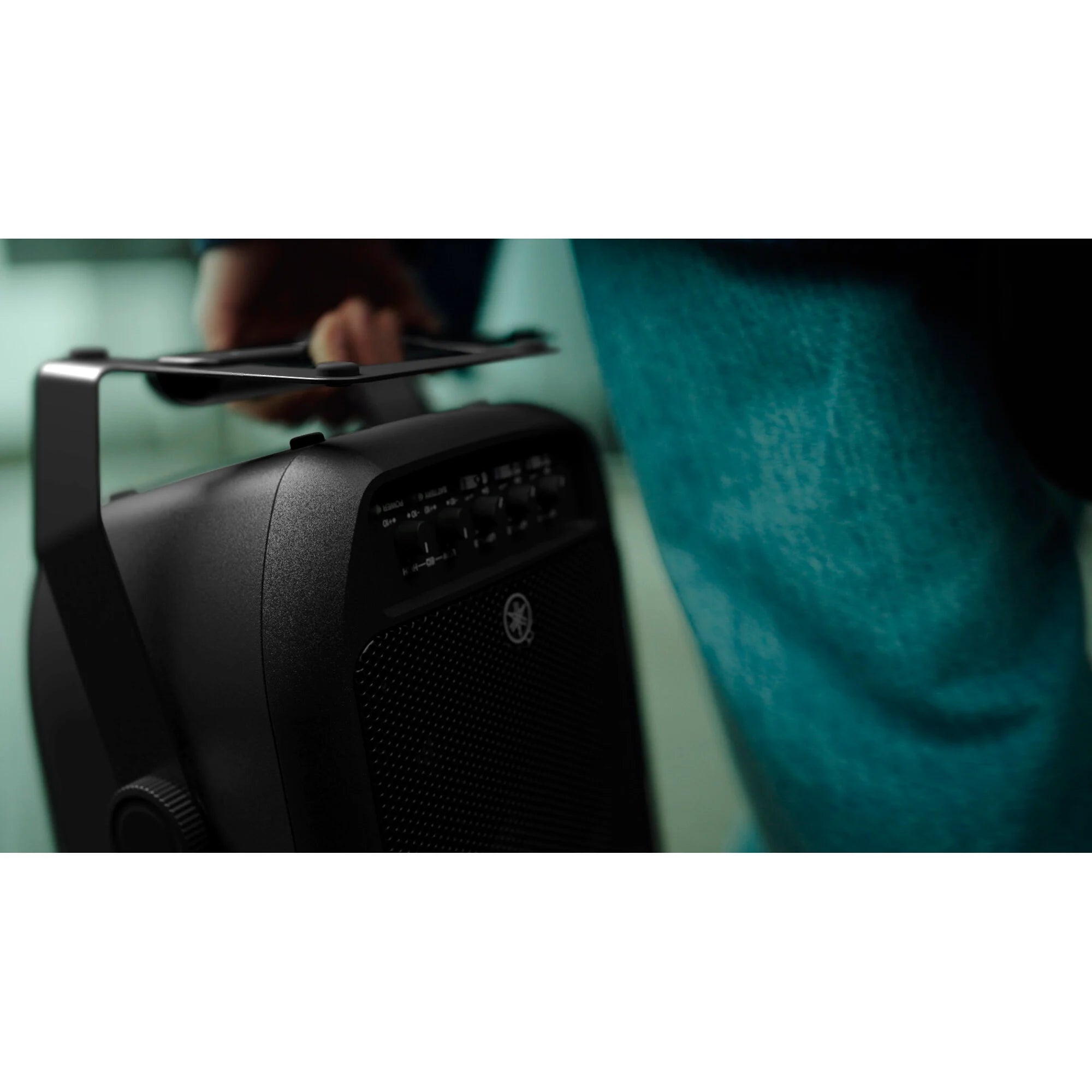 Yamaha Stagepas 100 BTR mobiele accu speaker met gratis DM-105 dynamische microfoon