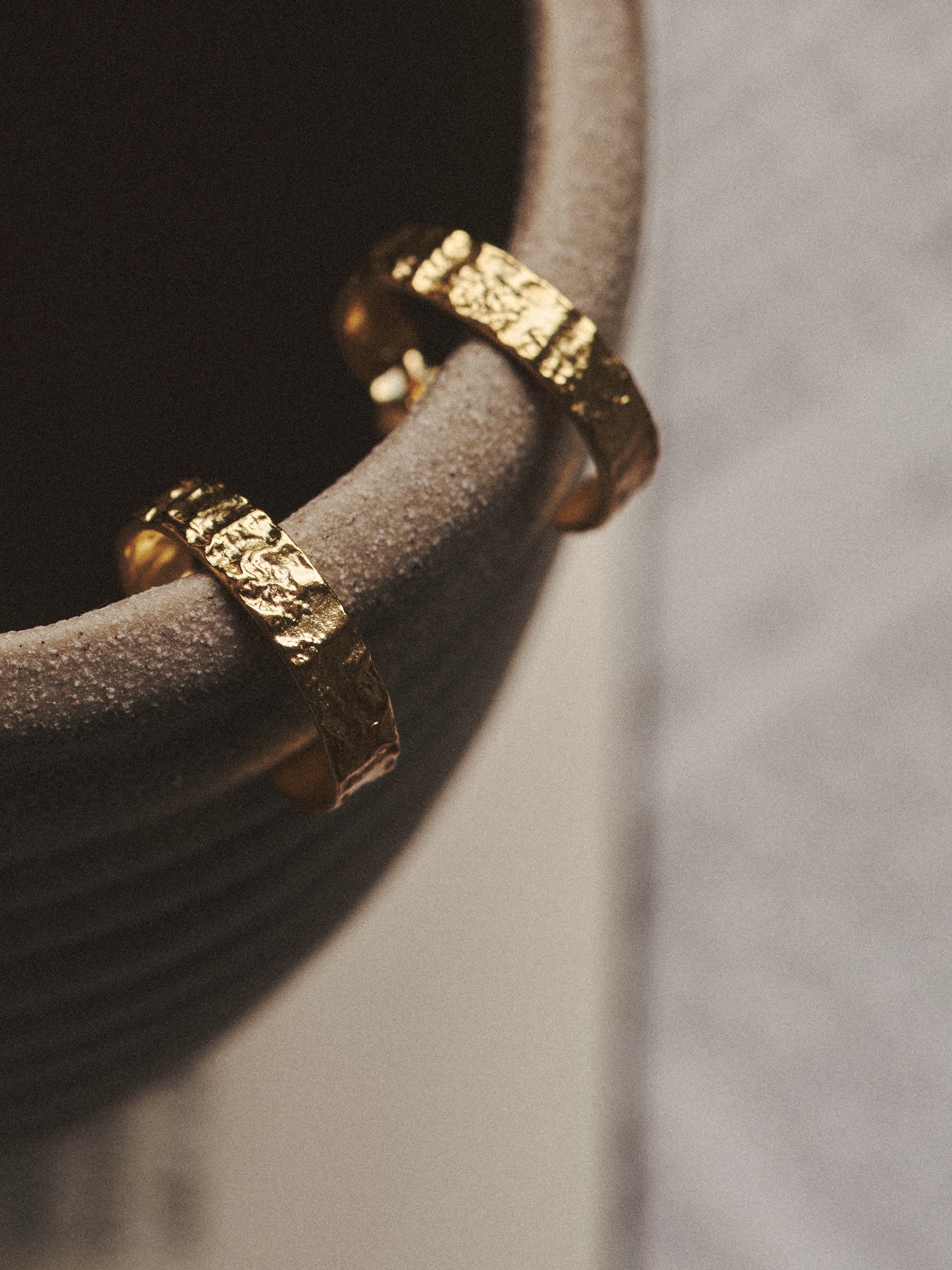 Isobel Hoops | 925 sterling sølv/18k forgyldt. 17 mm. 2 pcs. | Gold | & Copenhagen
