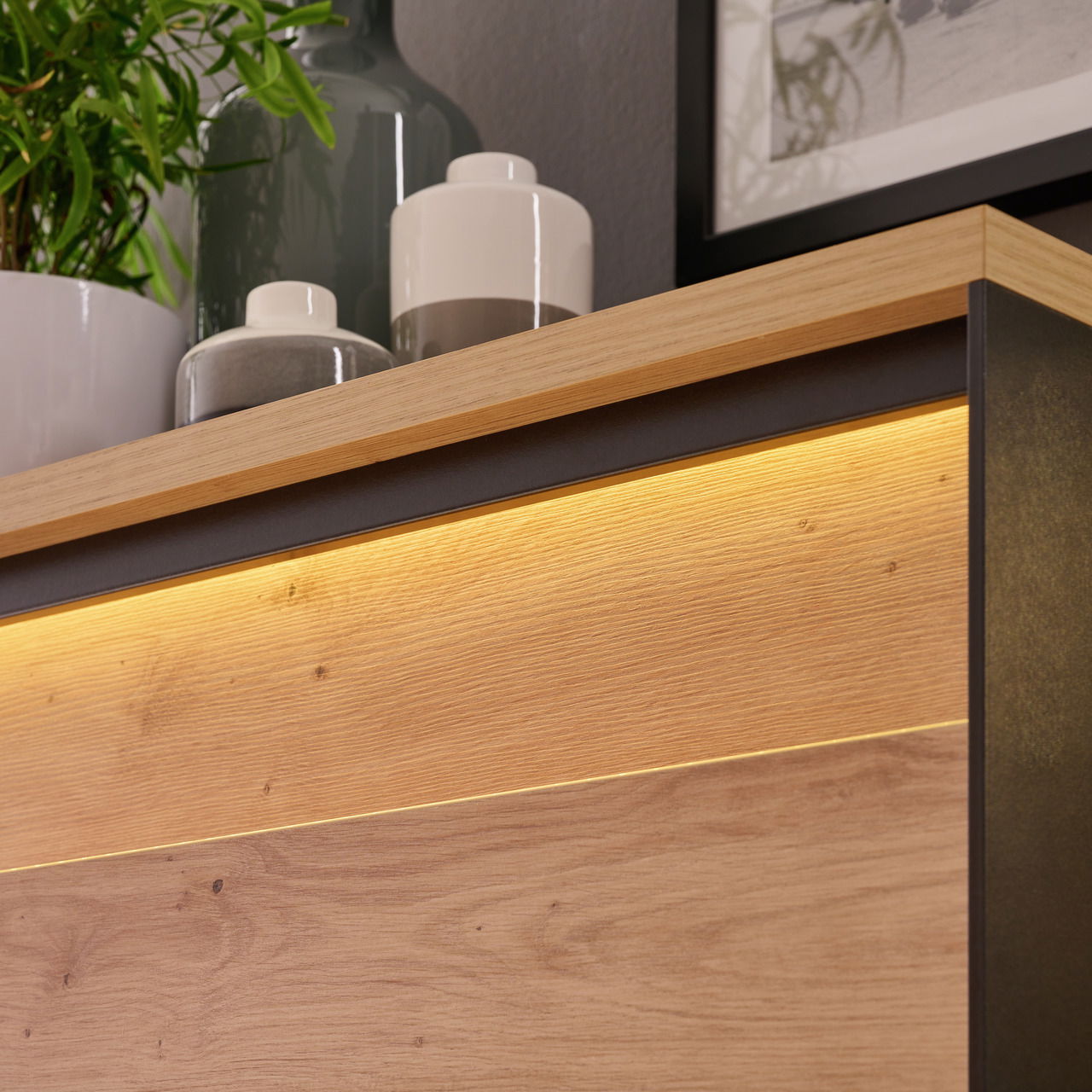 Hom´in Vitrine EDRA