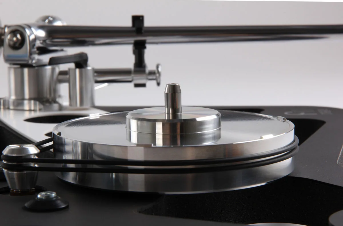 Rega Planar 10   Aphelion 2 MC Platines vinyle hi-fi