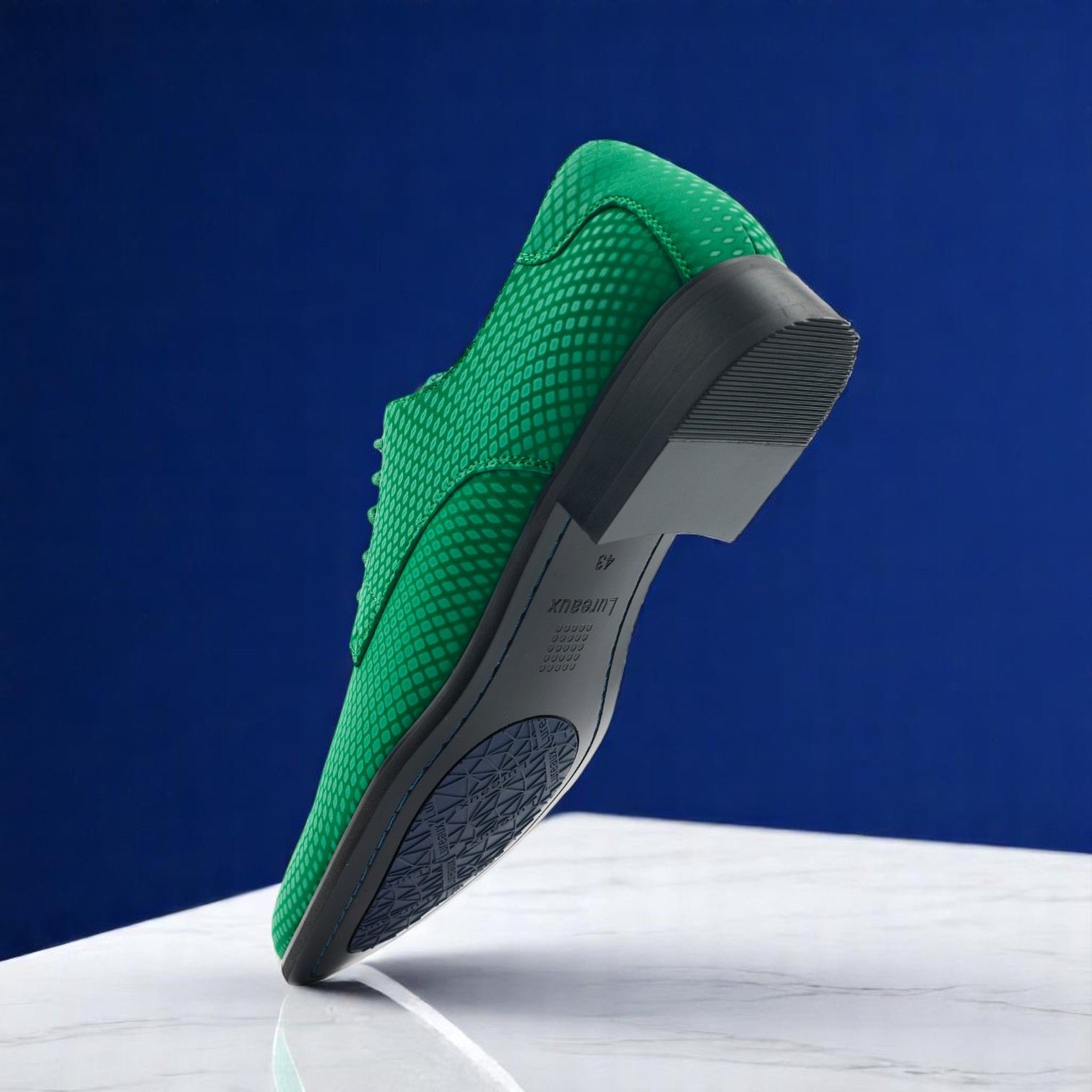 Gleaming Greeny