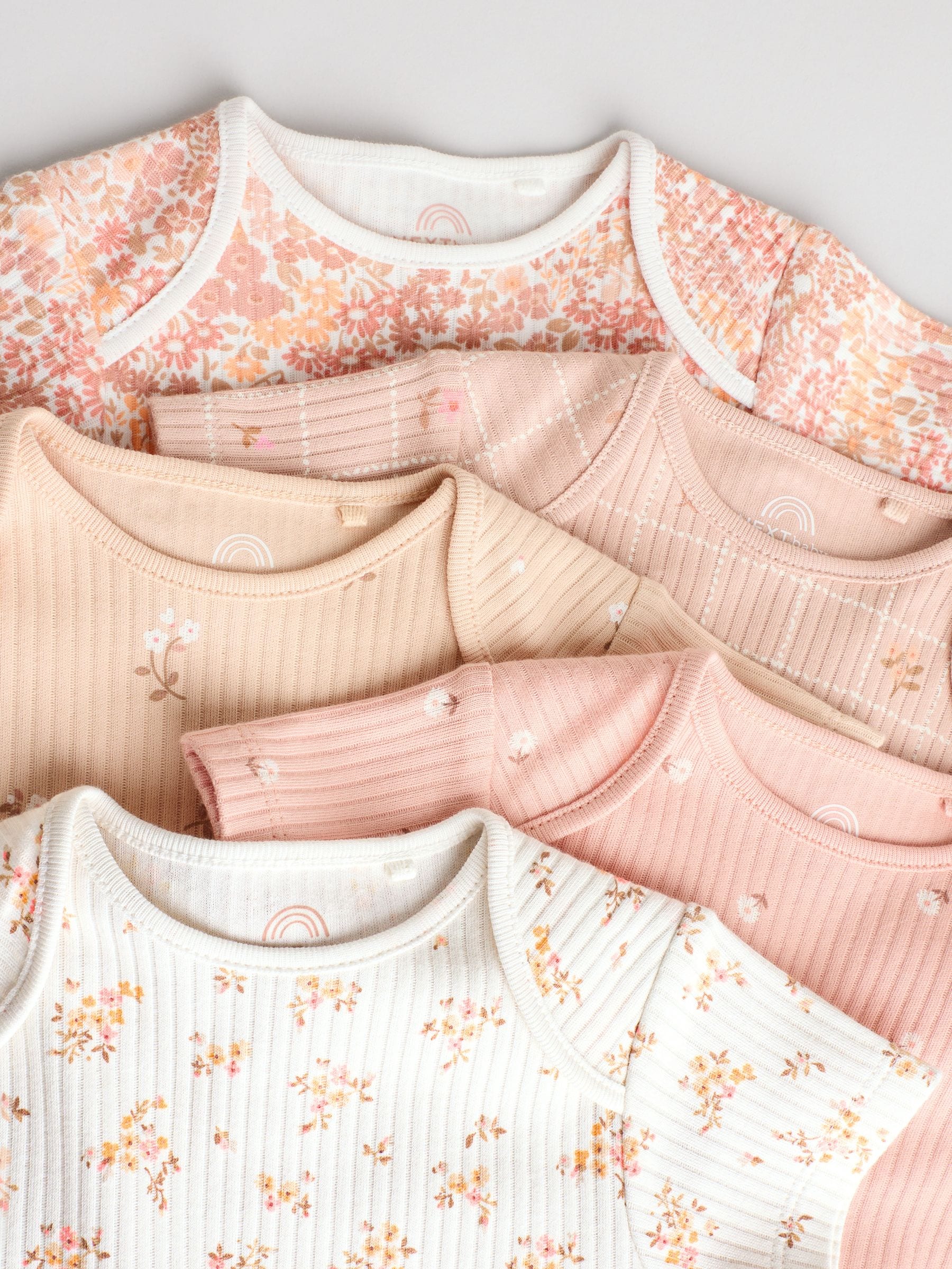 Abrikooskleur met fijne print - 5 Babyrompertjes met korte mouwen