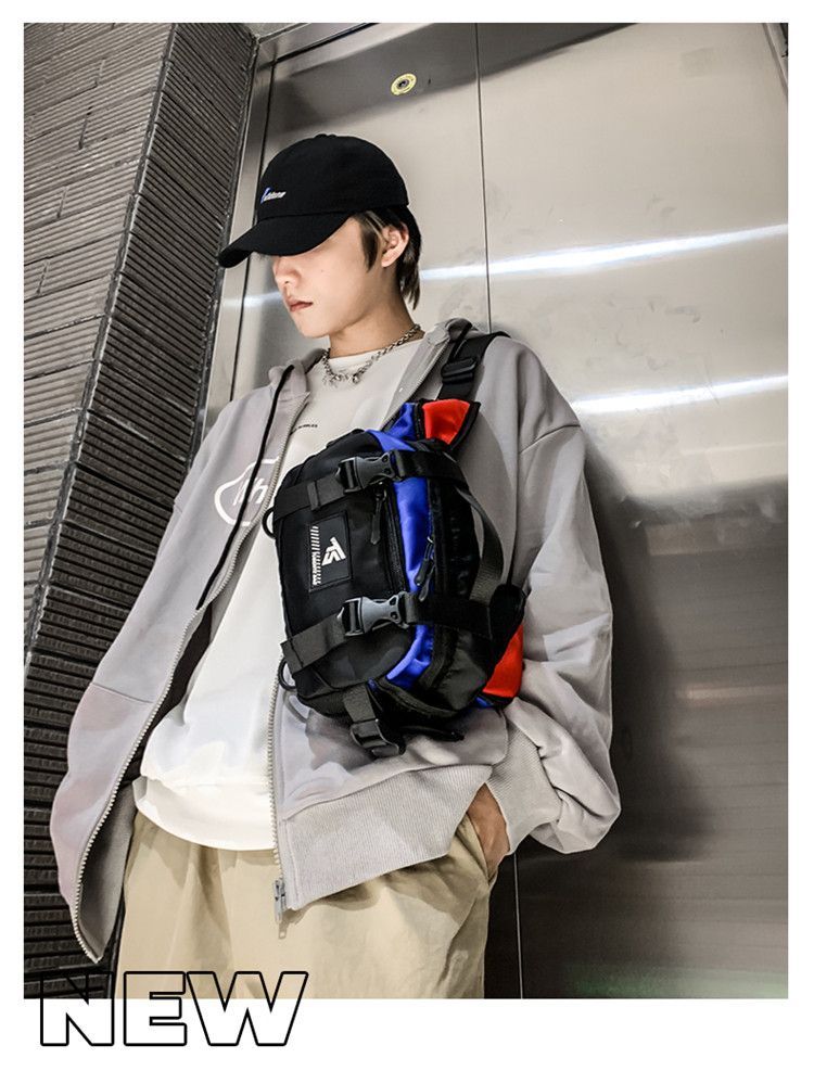 SUNMAN - Applique Sling Bag