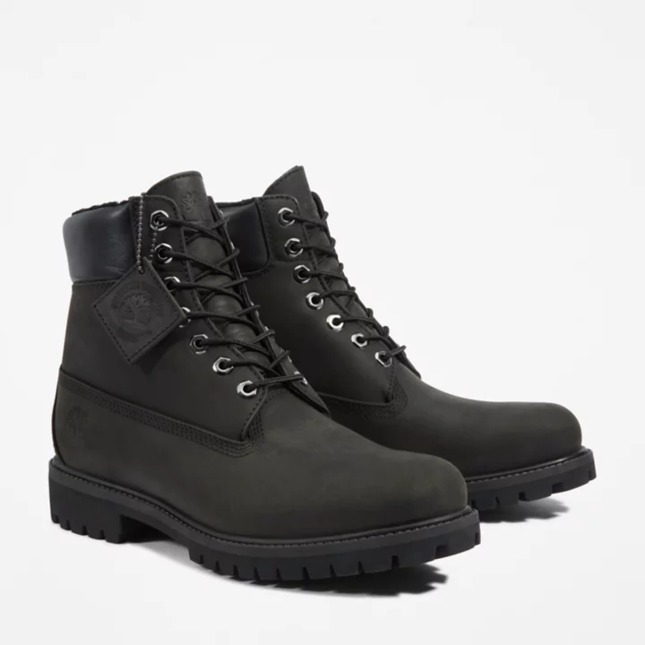 Bota de inverno impermeável Timberland Premium de 6 polegadas para homem, na cor preta.