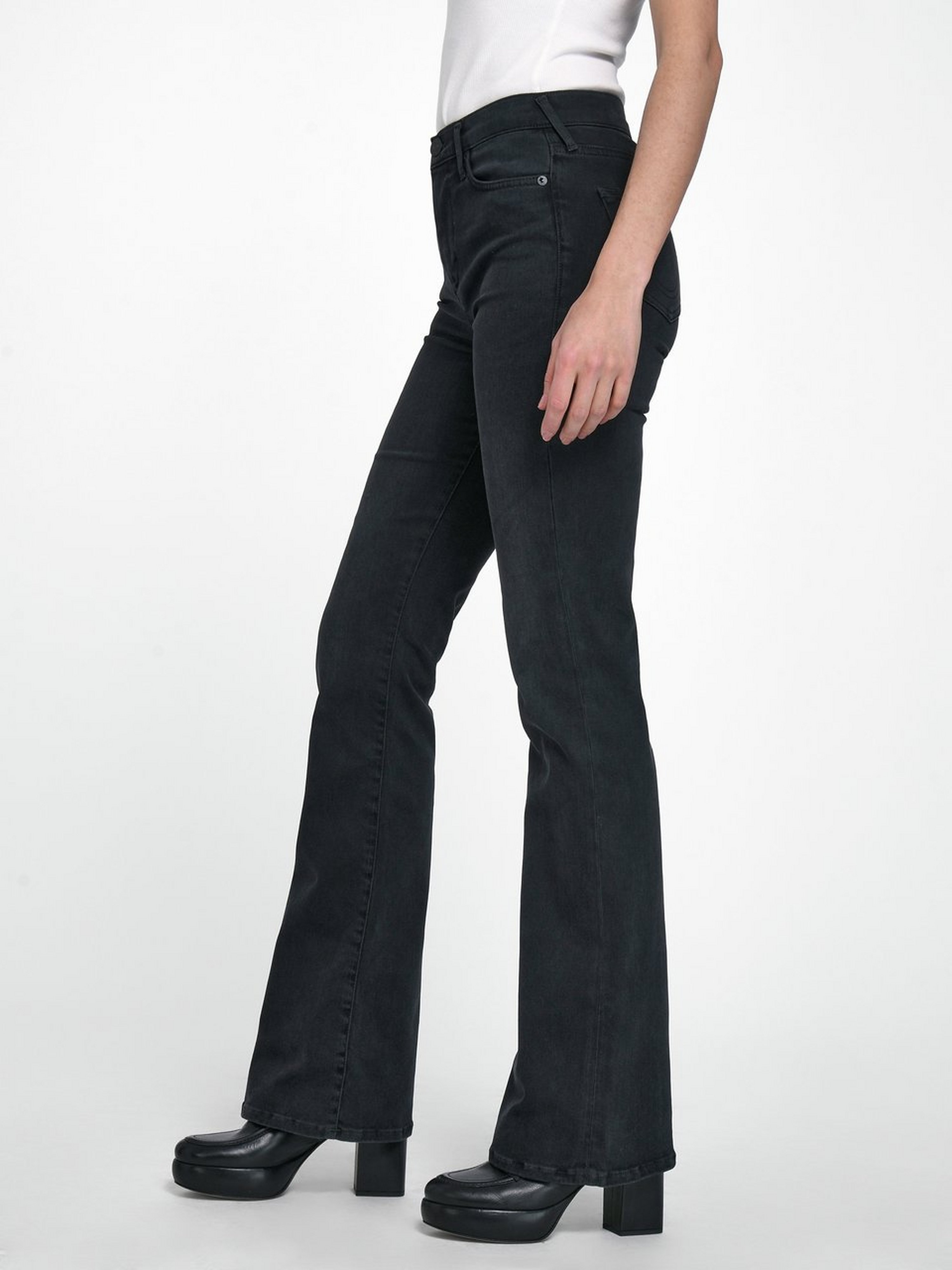 High-Rise-Jeans