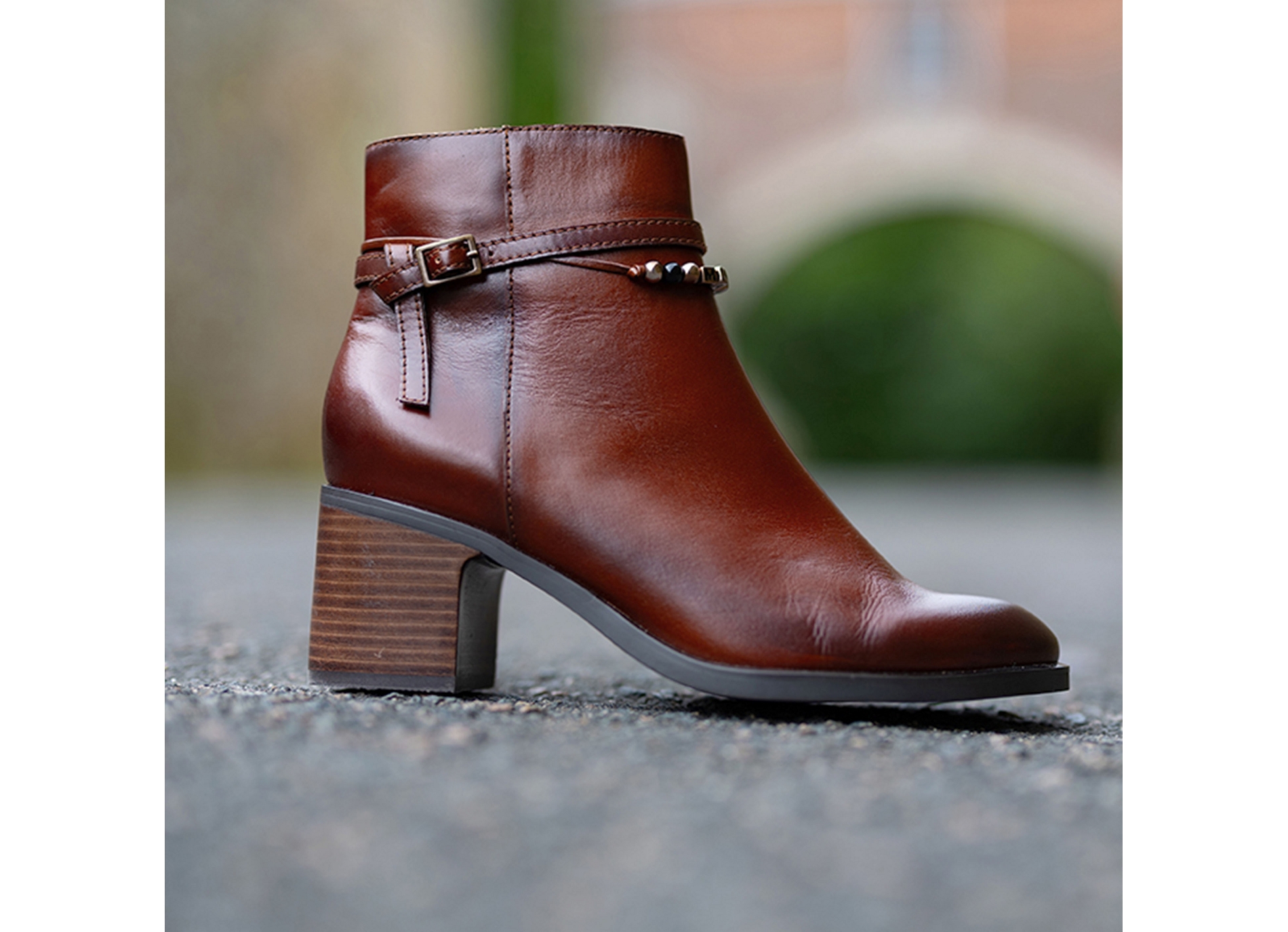 Okou marron