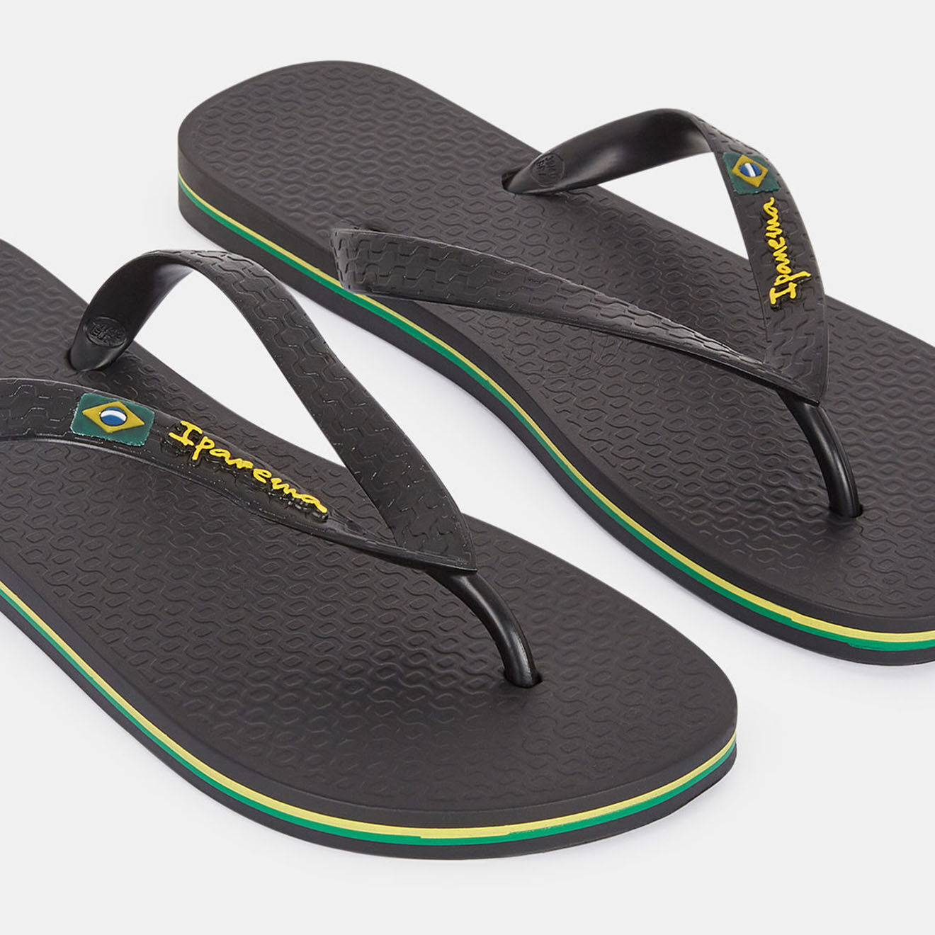 Ipanema Tongs brazil en matière recyclée noires