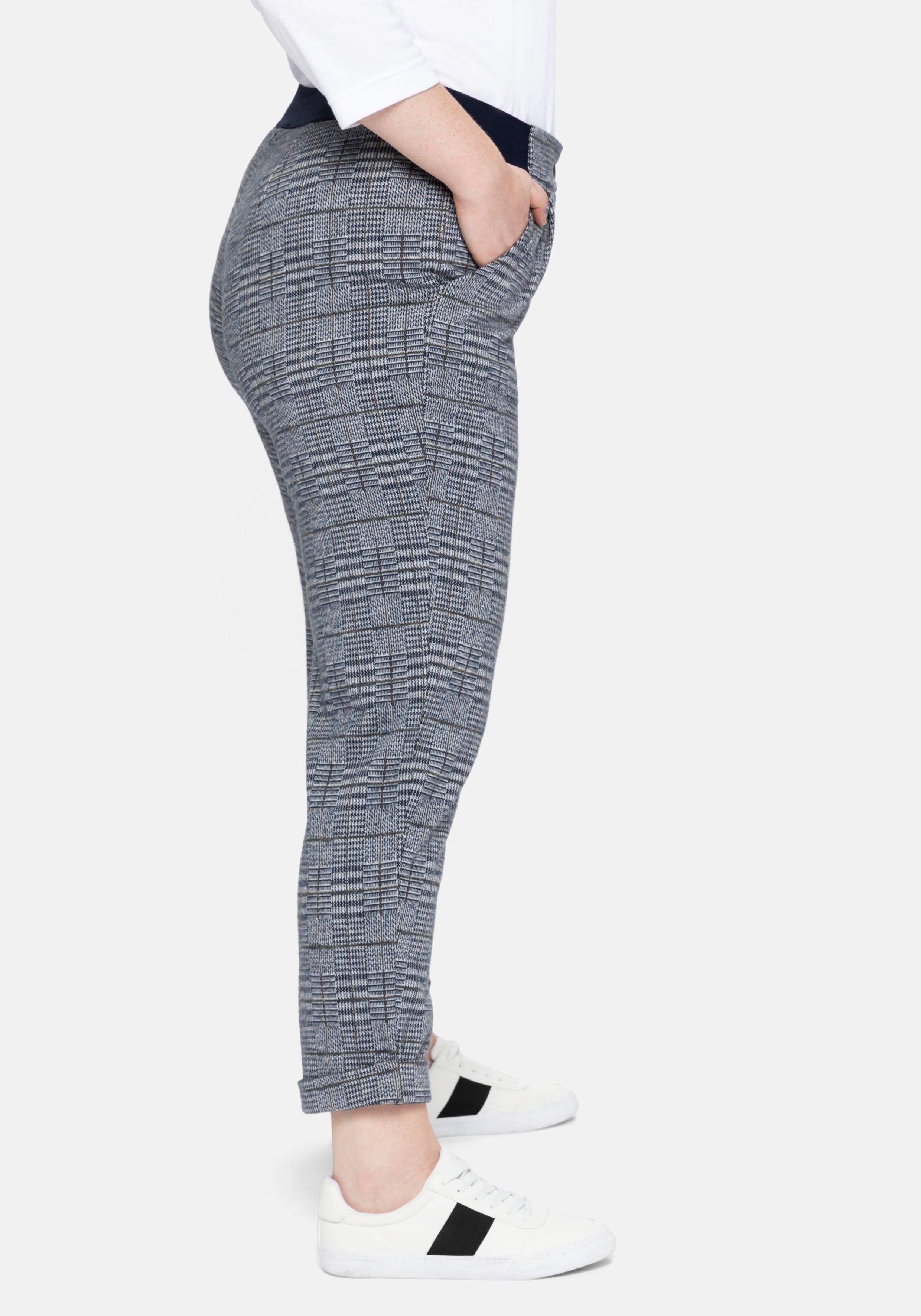 Chinohose mit Karomuster und Bundfalten