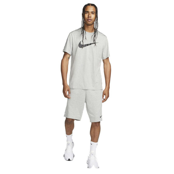 Nike Sportswear Repeat T Shirt Grå