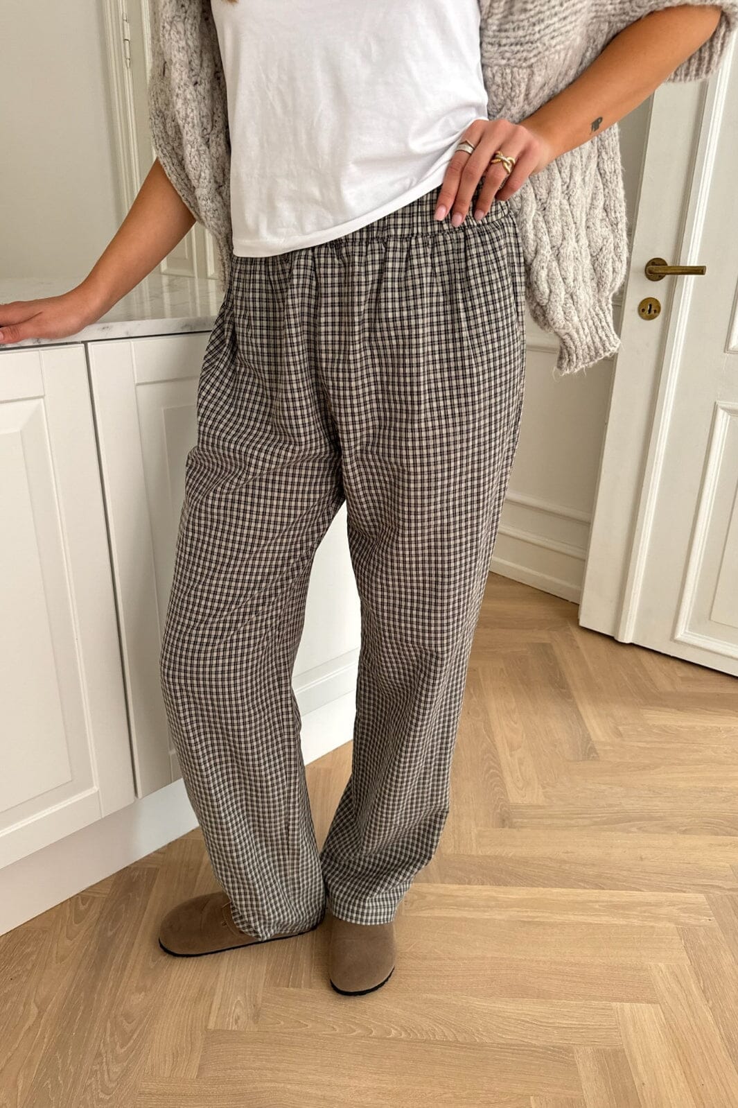 BYIC Zhannaic Pants bsc black small checks