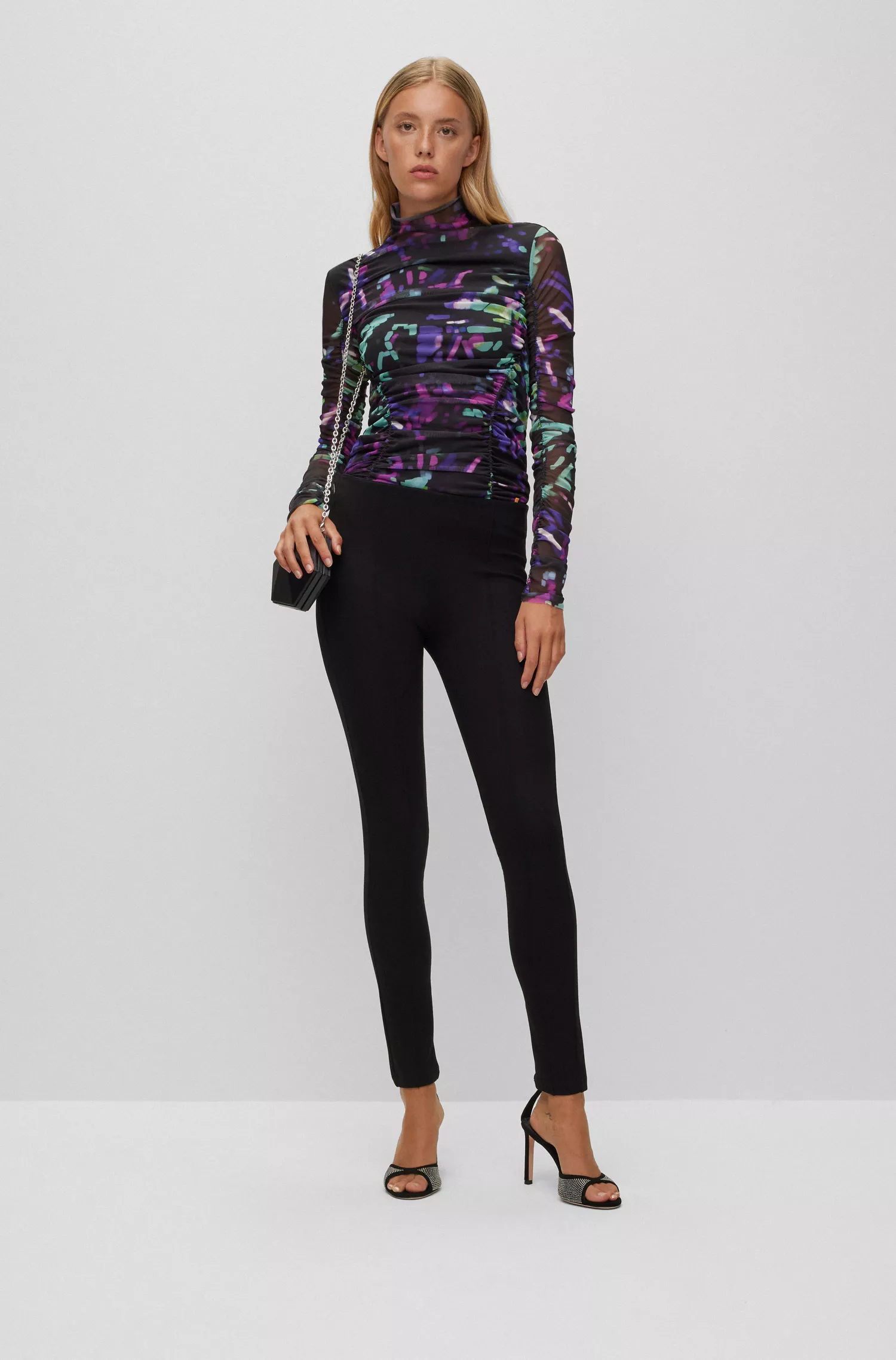 Leggings BOSS laranja, extra justas, em malha super elástica.