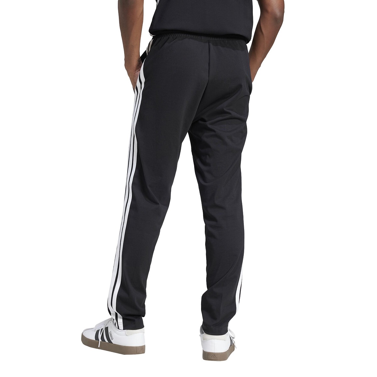 ADIDAS ROUPAS ESPORTIVAS<br>Calças Trag com 3 listras Essencial